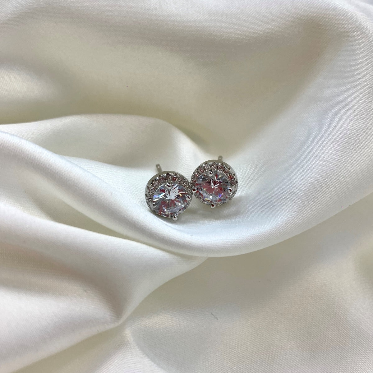 [AuraEcho]Classic Princess Round Shape Earrings