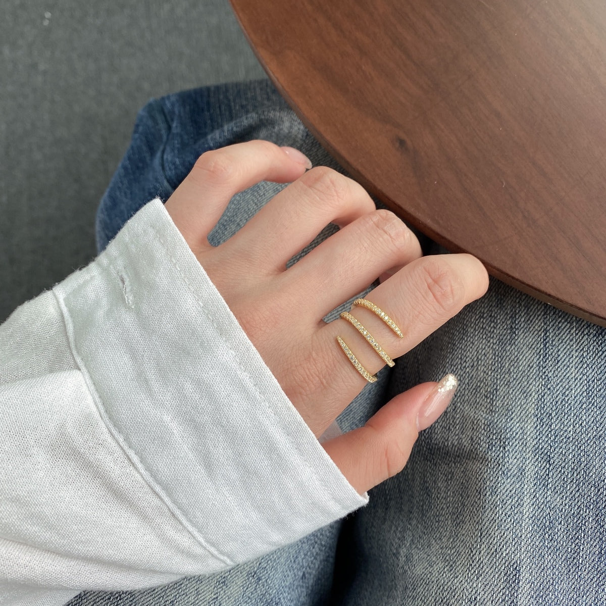 [AuraEcho]Unique Vibrant Entangle Daily Ring