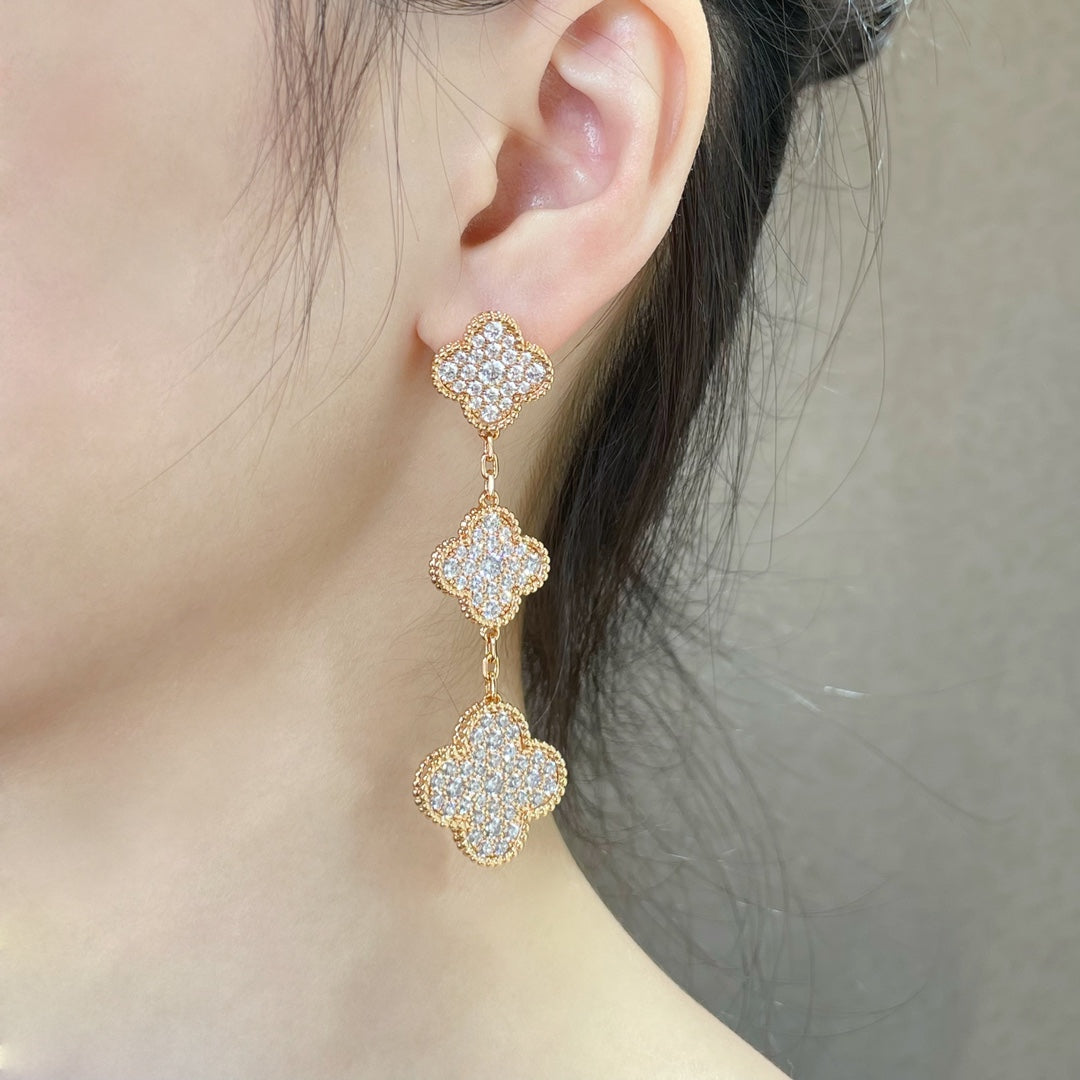 [AuraEcho]CLOVER 3 MOTIFS DIAMOND PAVED ROSE GOLD EARRINGS