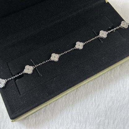 [AuraEcho]CLOVER 6 MOTIF DIAMOND BRACELET