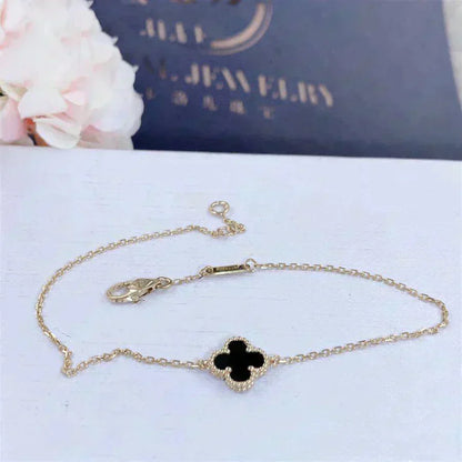 [AuraEcho]CLOVER ONYX SINGLE FLOWER BRACELET